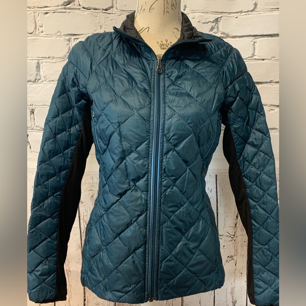 Lululemon Run: Turn Around Jacket *Reversible*